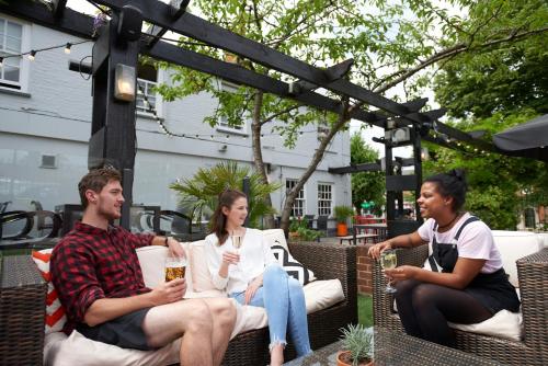 The Bear Esher - image 12