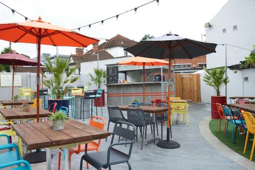 The Bear Esher - image 13