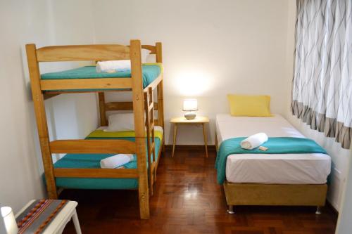 Triple Room with Shared Bathroom image 1