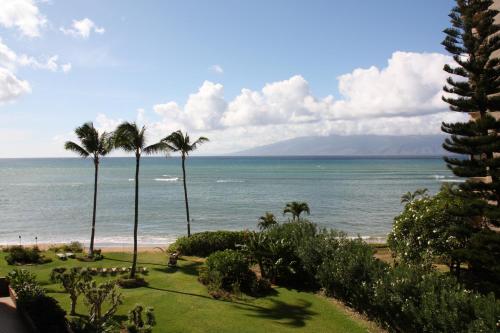 Oceanview Condo at Royal Kahana Resort - main image