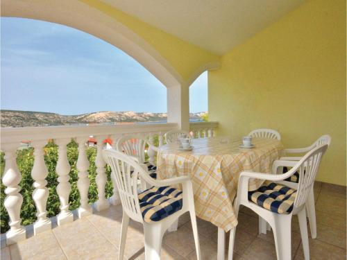  Two-Bedroom Apartment Stara Novalja with Sea View 08 in Stara Novalja