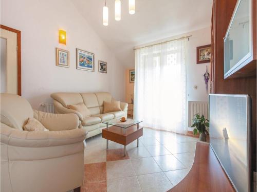  Two-Bedroom Apartment Gata with an Outdoor Swimming Pool 09 in Gata