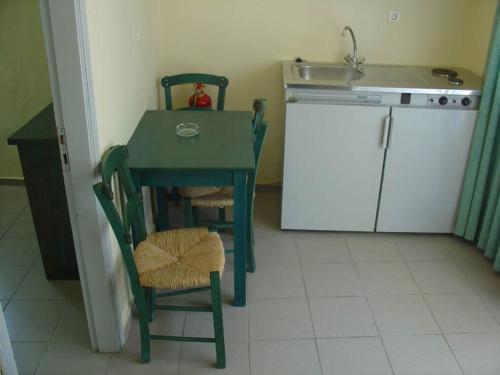 Bali Studios - Marinakis - image 3