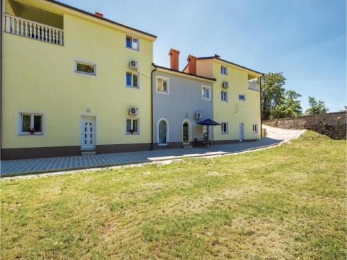  Two-Bedroom Apartment in Jusici, Pension in Jušići bei Veli Brgud