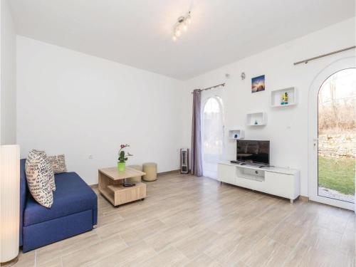  Two-Bedroom Apartment in Jusici in Jušići