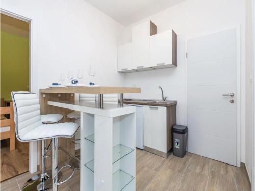  Two-Bedroom Apartment in Jusici in Jušići