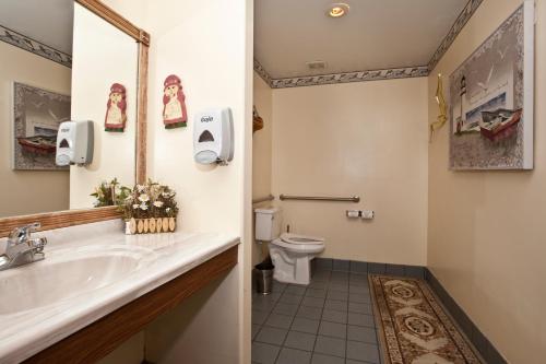 Motel 6-Apache Junction AZ - image 3