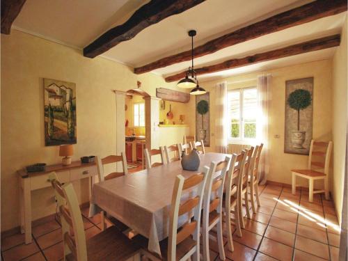 Six-Bedroom Holiday Home in Lorgues