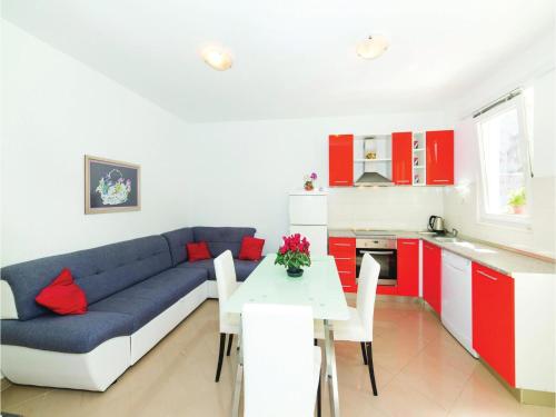  Two-Bedroom Apartment in Kastel Stafilic in Kaštela