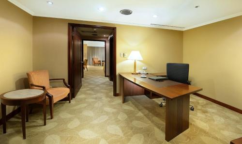 ジョンリ ル ミディ ホテル