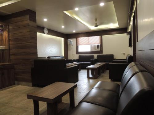 戈姆蒂納加爾薄荷精英套房酒店 Elite Suites MINT Gomti Nagar