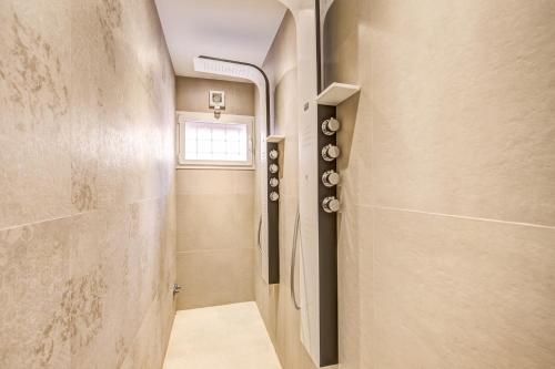 Orange Suites - image 14