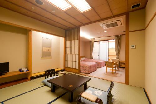 辰口温泉 たがわ龍泉閣和洋室　露天風呂付