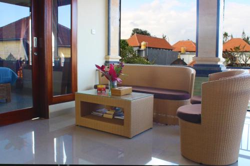 CR Tris Rooms Seminyak