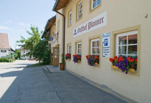 Exterior view, Il Plonner - Hotel Restaurant Biergarten in Wessling