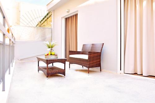 ATHENS CONNECTION APARTMENTS - image 6