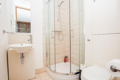 Incredible & Modern Central 1-Bed - London Bridge - image 31