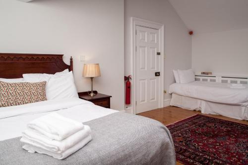 The Harcourt Suites - image 6