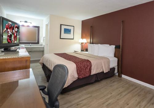 Extended Stay - Ormond Beach Red Roof Inn Ormond Beach is perfectly located for both business and leisure guests in Ormond Beach (FL). Offering a variety of facilities and services, the property provides all you need for a good n