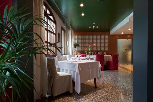 Hotels Image