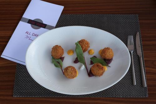 Saz City Life Hotel - image 4