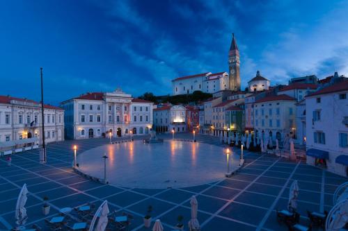 Floating Sea Houses Marina Lux – Portoroz, MO