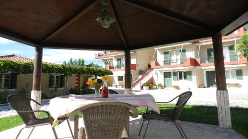  Filoxenia Kontogiannis in Lazaráta