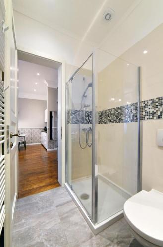 Markiz Luxury Apartments - image 3