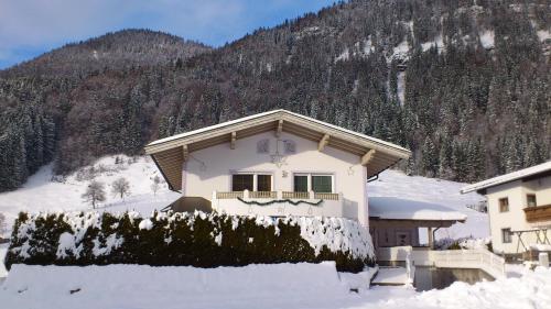 Villa Rupert und Jasmin Hauser - Apartment - Sankt Ulrich am Pillersee