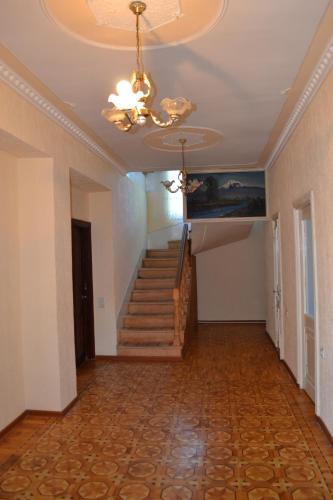 Serik & Geora Guesthouse in Sevan