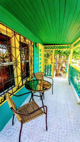 Vista exterior, Yocamatsu in Caye Caulker