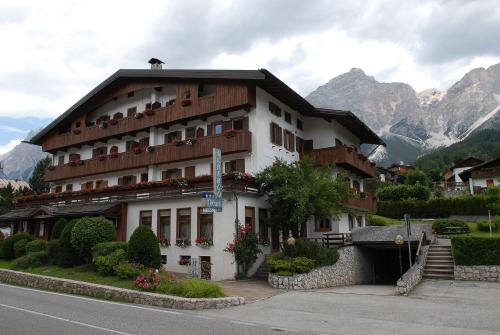 Hotel Albergo Dolomiti