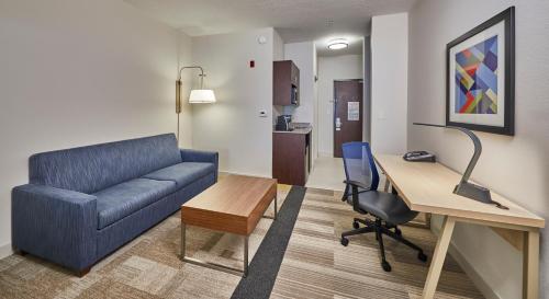 Holiday Inn Express Hotel & Suites Medford-Central Point, an IHG Hotel