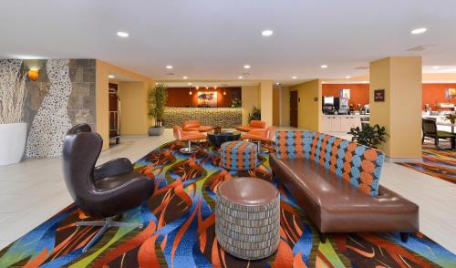 Best Western Plus Fresno Airport Hotel
