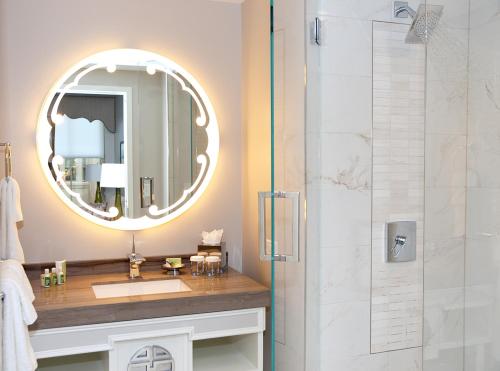 Morrison Clark Historic Inn Room Type - Junior Suite ADA