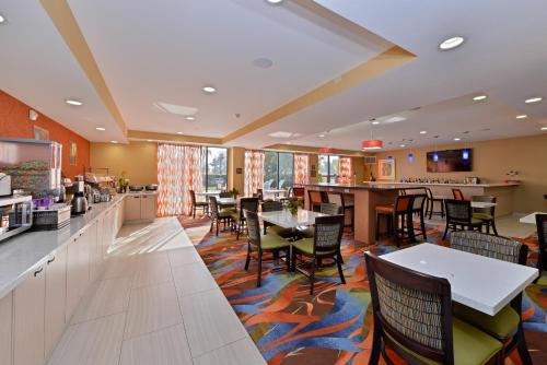 Best Western Plus Fresno Airport Hotel