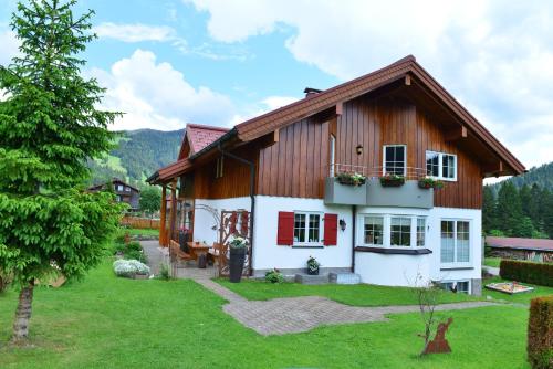 Haus im Waldle