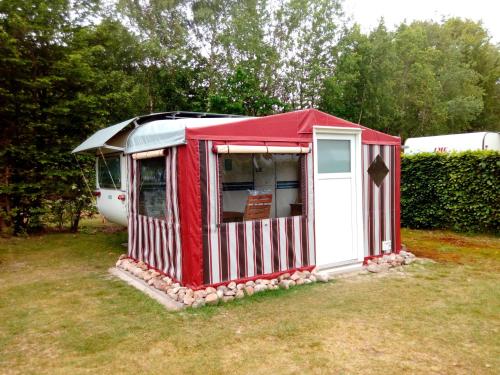 

Hümmlinger Land Wohnwagen 1 - [#26435]