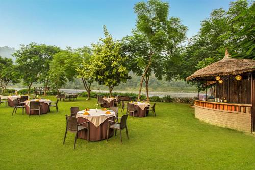 The Riverview Retreat Corbett by Leisure Hotels