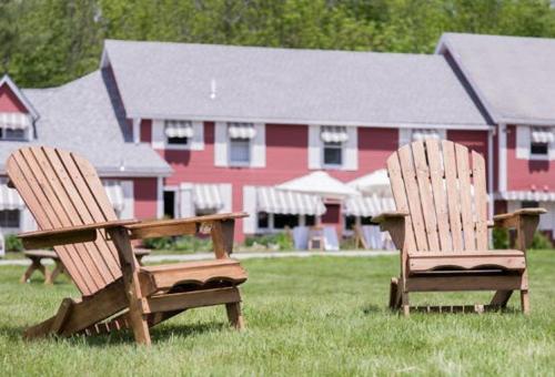 The Vermont Inn Located in Mendon, The Vermont Inn is a perfect starting point from which to explore Mendon (VT). The property features a wide range of facilities to make your stay a pleasant experience. Service-mind