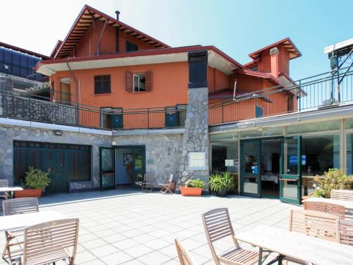 Hotel Funivia in Laveno-Mombello