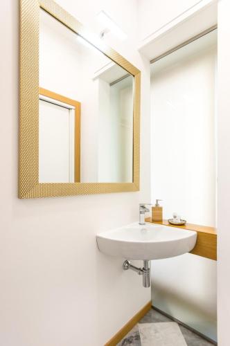 LuceNova Suite Guest-house - image 8