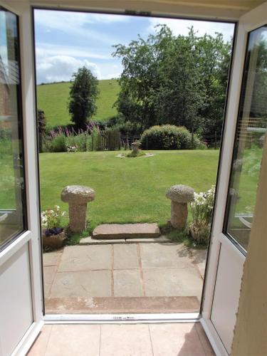 Vistas, Deepaller Farm B&B in Tiverton