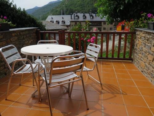  Apartaments El Ribal in Valencia de Aneu