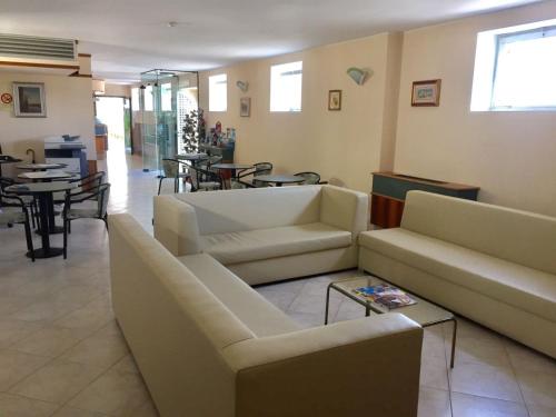 Hotel Lido - image 7