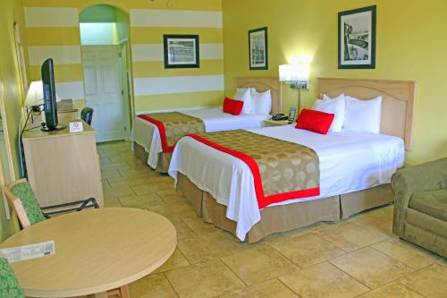2 double beds