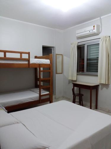 Apeninos Suites Basicas, São Paulo