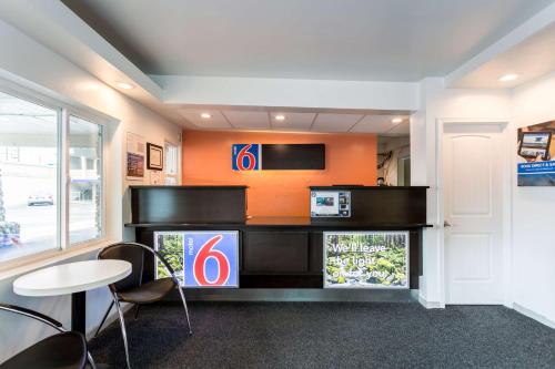 Motel 6-Missoula, MT - University