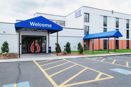 Motel 6-Brockton, MA