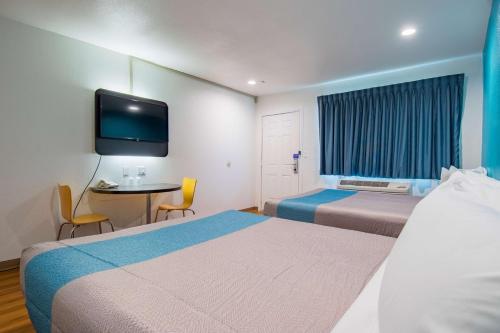 Motel 6-San Bernardino, CA - Downtown Motel 6 San Bernardino, CA - Downtown is perfectly located for both business and leisure guests in San Bernardino (CA). The property offers a wide range of amenities and perks to ensure you have a gre